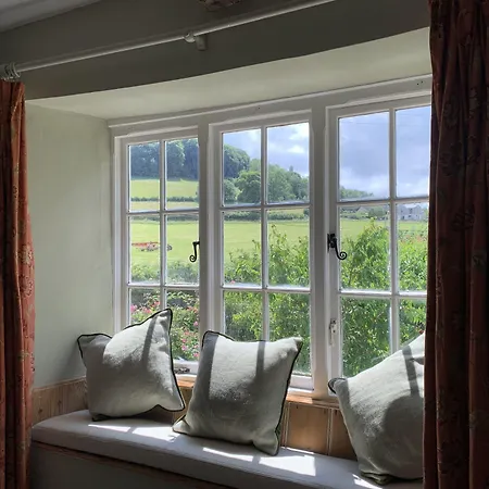 Forthay Bed And Breakfast-3